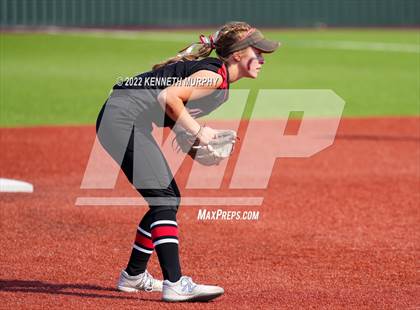 Thumbnail 1 in Iowa Park vs Argyle (UIL 4A Region I Regional Final) photogallery.
