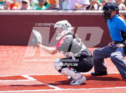 Thumbnail 2 in Iowa Park vs Argyle (UIL 4A Region I Regional Final) photogallery.