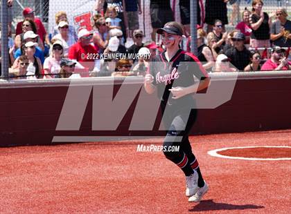 Thumbnail 1 in Iowa Park vs Argyle (UIL 4A Region I Regional Final) photogallery.