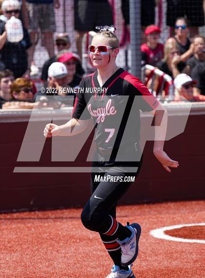 Thumbnail 1 in Iowa Park vs Argyle (UIL 4A Region I Regional Final) photogallery.