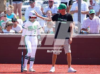 Thumbnail 2 in Iowa Park vs Argyle (UIL 4A Region I Regional Final) photogallery.