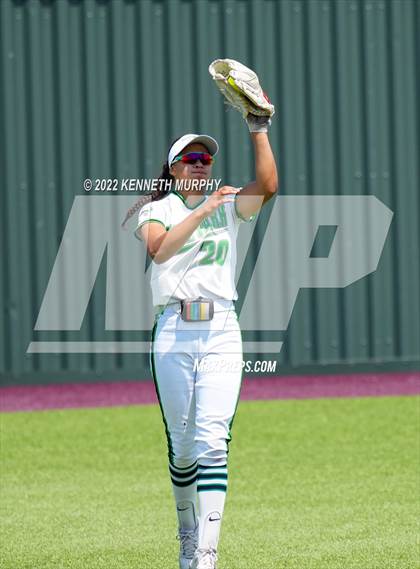 Thumbnail 2 in Iowa Park vs Argyle (UIL 4A Region I Regional Final) photogallery.