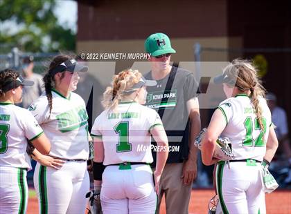 Thumbnail 3 in Iowa Park vs Argyle (UIL 4A Region I Regional Final) photogallery.