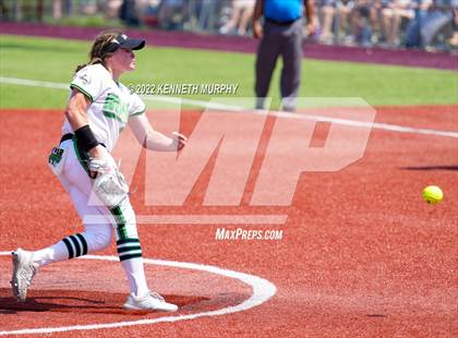 Thumbnail 2 in Iowa Park vs Argyle (UIL 4A Region I Regional Final) photogallery.