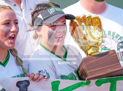Thumbnail 3 in Iowa Park vs Argyle (UIL 4A Region I Regional Final) photogallery.