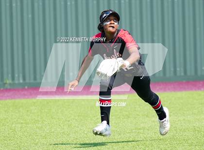 Thumbnail 3 in Iowa Park vs Argyle (UIL 4A Region I Regional Final) photogallery.