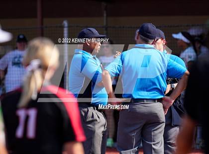 Thumbnail 1 in Iowa Park vs Argyle (UIL 4A Region I Regional Final) photogallery.