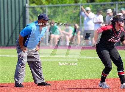 Thumbnail 2 in Iowa Park vs Argyle (UIL 4A Region I Regional Final) photogallery.