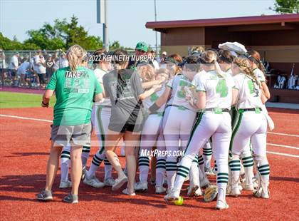 Thumbnail 1 in Iowa Park vs Argyle (UIL 4A Region I Regional Final) photogallery.