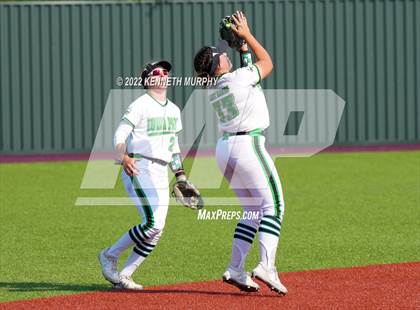 Thumbnail 2 in Iowa Park vs Argyle (UIL 4A Region I Regional Final) photogallery.