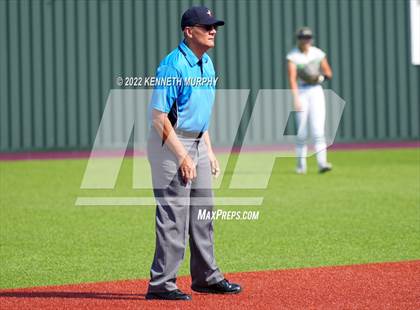 Thumbnail 1 in Iowa Park vs Argyle (UIL 4A Region I Regional Final) photogallery.