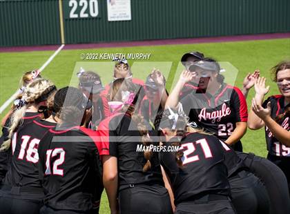 Thumbnail 1 in Iowa Park vs Argyle (UIL 4A Region I Regional Final) photogallery.