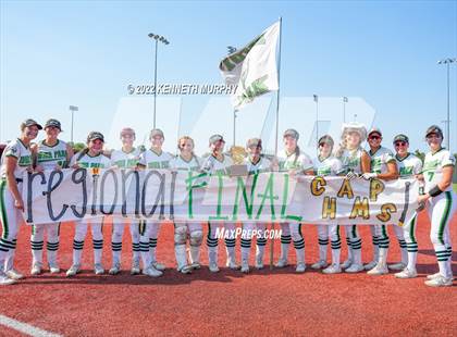 Thumbnail 3 in Iowa Park vs Argyle (UIL 4A Region I Regional Final) photogallery.