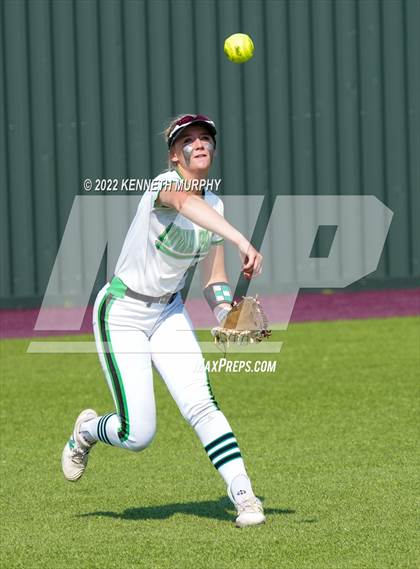 Thumbnail 1 in Iowa Park vs Argyle (UIL 4A Region I Regional Final) photogallery.