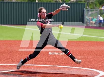 Thumbnail 2 in Iowa Park vs Argyle (UIL 4A Region I Regional Final) photogallery.