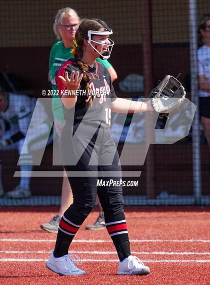 Thumbnail 2 in Iowa Park vs Argyle (UIL 4A Region I Regional Final) photogallery.