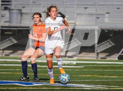 Thumbnail 2 in Timpview vs Skyline (UHSAA 4A Semifinal) photogallery.