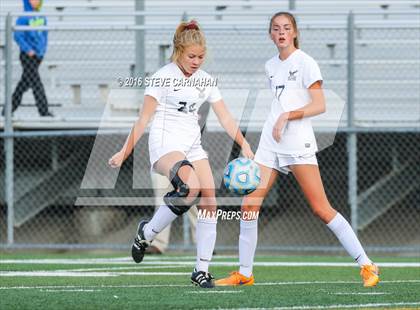 Thumbnail 1 in Timpview vs Skyline (UHSAA 4A Semifinal) photogallery.