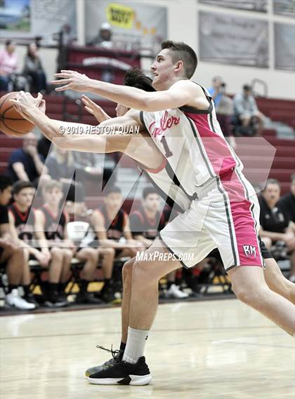 Thumbnail 3 in Rancho Mirage vs. St. Thomas Aquinas - Canada (Rancho Mirage Holiday Invitational) photogallery.