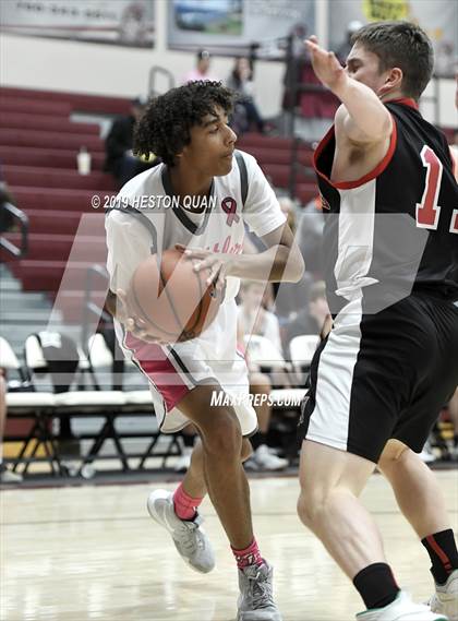 Thumbnail 3 in Rancho Mirage vs. St. Thomas Aquinas - Canada (Rancho Mirage Holiday Invitational) photogallery.
