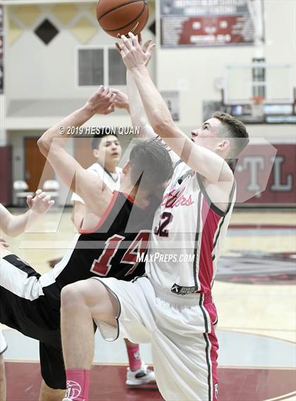 Thumbnail 3 in Rancho Mirage vs. St. Thomas Aquinas - Canada (Rancho Mirage Holiday Invitational) photogallery.
