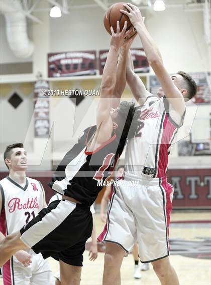 Thumbnail 1 in Rancho Mirage vs. St. Thomas Aquinas - Canada (Rancho Mirage Holiday Invitational) photogallery.