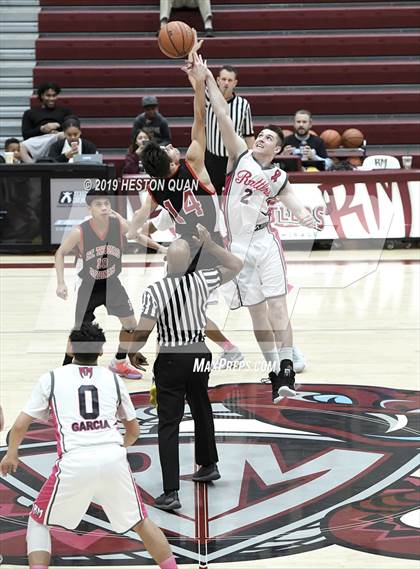 Thumbnail 2 in Rancho Mirage vs. St. Thomas Aquinas - Canada (Rancho Mirage Holiday Invitational) photogallery.