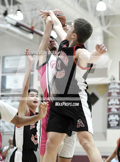 Thumbnail 1 in Rancho Mirage vs. St. Thomas Aquinas - Canada (Rancho Mirage Holiday Invitational) photogallery.
