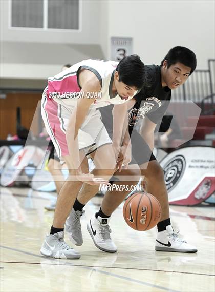 Thumbnail 2 in Rancho Mirage vs. St. Thomas Aquinas - Canada (Rancho Mirage Holiday Invitational) photogallery.