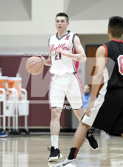 Thumbnail 2 in Rancho Mirage vs. St. Thomas Aquinas - Canada (Rancho Mirage Holiday Invitational) photogallery.