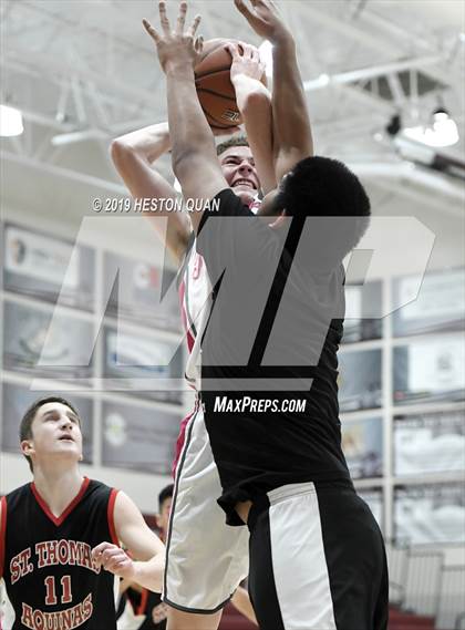 Thumbnail 2 in Rancho Mirage vs. St. Thomas Aquinas - Canada (Rancho Mirage Holiday Invitational) photogallery.