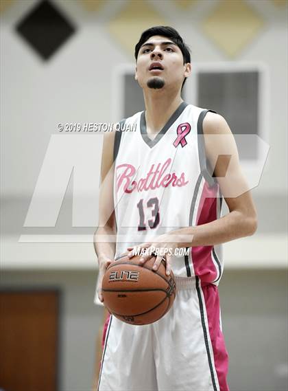 Thumbnail 2 in Rancho Mirage vs. St. Thomas Aquinas - Canada (Rancho Mirage Holiday Invitational) photogallery.