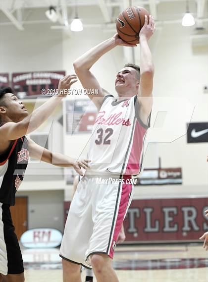 Thumbnail 1 in Rancho Mirage vs. St. Thomas Aquinas - Canada (Rancho Mirage Holiday Invitational) photogallery.