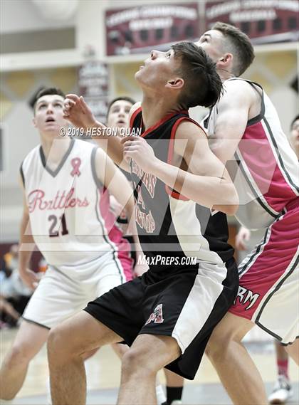 Thumbnail 3 in Rancho Mirage vs. St. Thomas Aquinas - Canada (Rancho Mirage Holiday Invitational) photogallery.