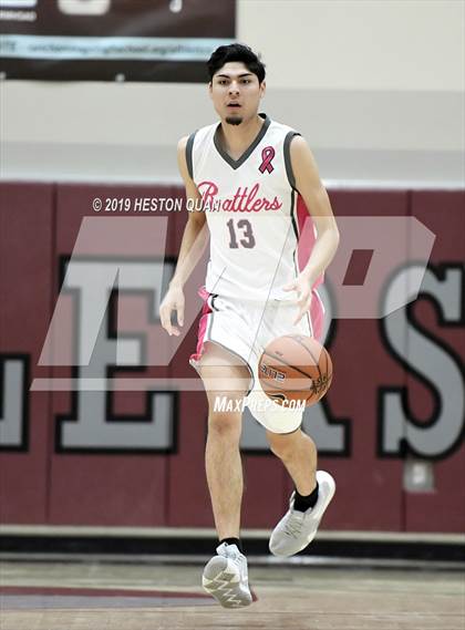 Thumbnail 3 in Rancho Mirage vs. St. Thomas Aquinas - Canada (Rancho Mirage Holiday Invitational) photogallery.