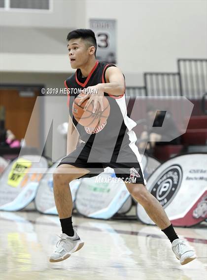 Thumbnail 1 in Rancho Mirage vs. St. Thomas Aquinas - Canada (Rancho Mirage Holiday Invitational) photogallery.