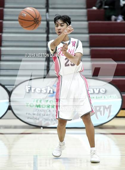 Thumbnail 3 in Rancho Mirage vs. St. Thomas Aquinas - Canada (Rancho Mirage Holiday Invitational) photogallery.
