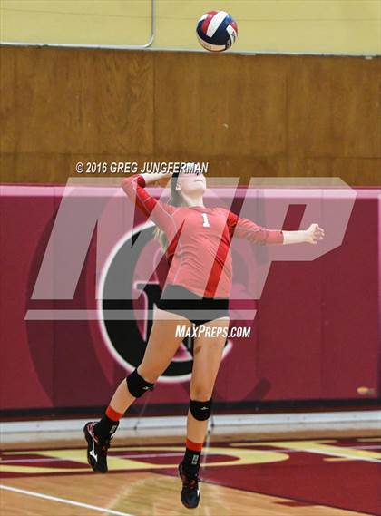 Thumbnail 1 in Montgomery @ Cardinal Newman photogallery.