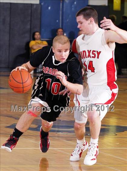 Thumbnail 3 in Punxsutawney vs. Bradford (PIAA District IX AAA Championship) photogallery.