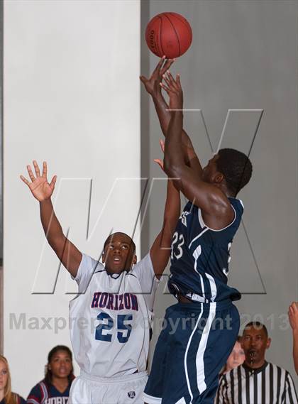 Thumbnail 2 in San Gabriel Academy vs Horizon (CIF SoCal Regional D5 Final) photogallery.