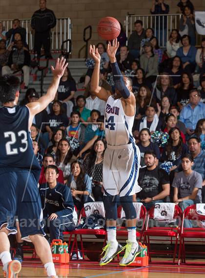 Thumbnail 2 in San Gabriel Academy vs Horizon (CIF SoCal Regional D5 Final) photogallery.