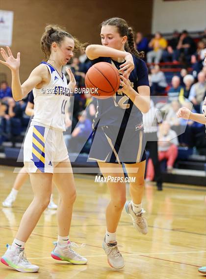 Thumbnail 2 in Clarion-Limestone @ Otto-Eldred (District 9 1A Semifinal) photogallery.
