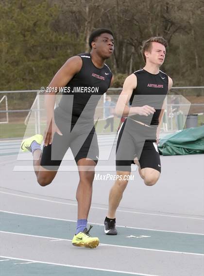 Thumbnail 1 in Capital Valley Conference 1A Meet  photogallery.