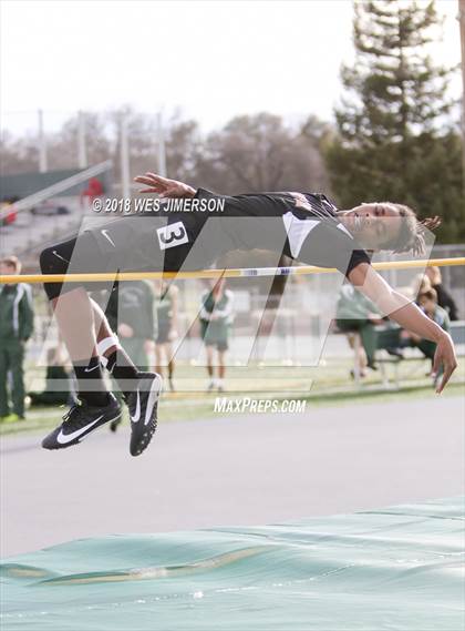 Thumbnail 2 in Capital Valley Conference 1A Meet  photogallery.