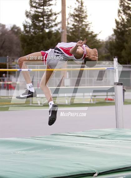 Thumbnail 1 in Capital Valley Conference 1A Meet  photogallery.
