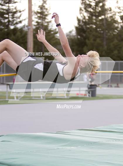 Thumbnail 1 in Capital Valley Conference 1A Meet  photogallery.