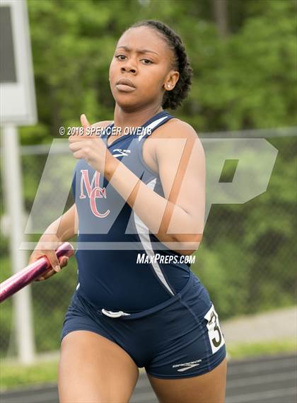 Thumbnail 2 in Butler Invitational photogallery.