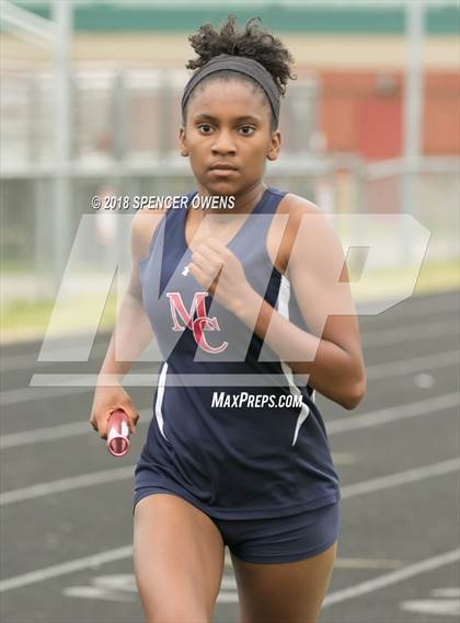 Thumbnail 2 in Butler Invitational photogallery.