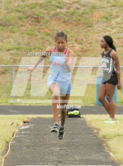 Thumbnail 1 in Butler Invitational photogallery.