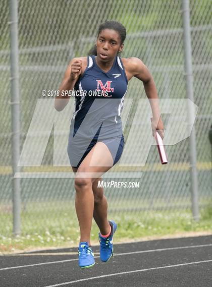 Thumbnail 3 in Butler Invitational photogallery.